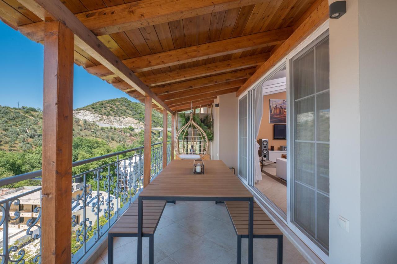 הוילה לאוטרה אדיפסאו Panoramic View!Penthouse 120Qm Of Sea & Mountain מראה חיצוני תמונה