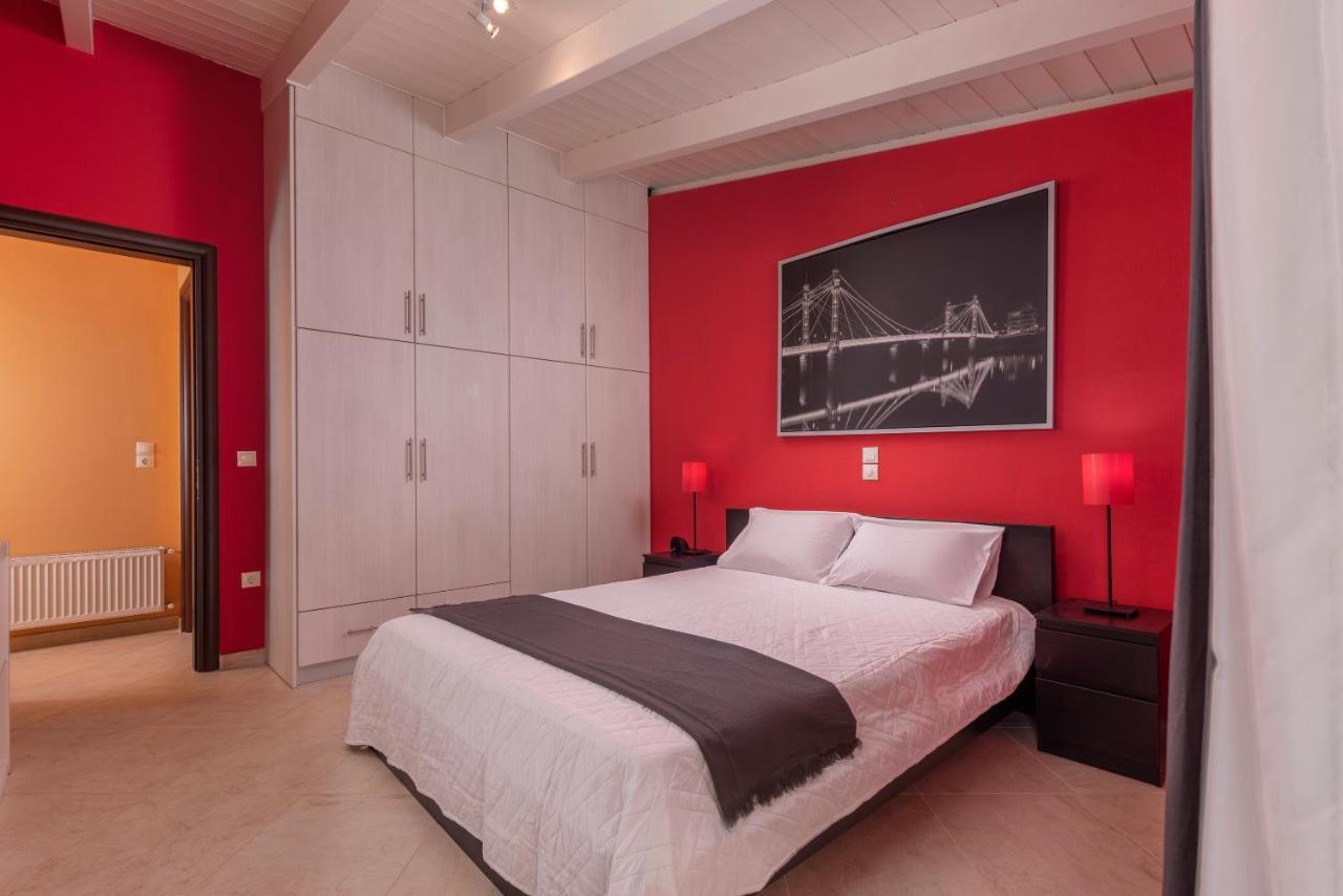 הוילה לאוטרה אדיפסאו Panoramic View!Penthouse 120Qm Of Sea & Mountain מראה חיצוני תמונה